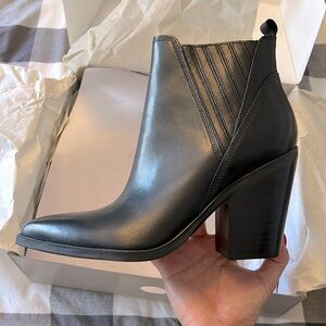 NWT Marc Fisher Gadri black leather boot size 9